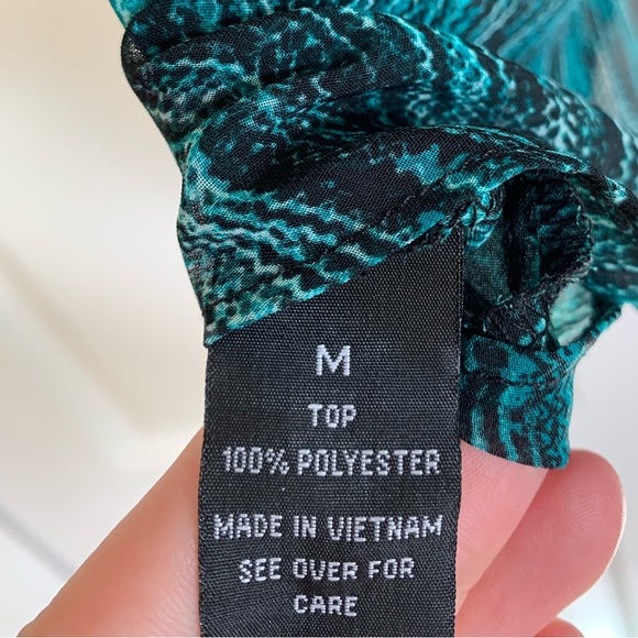 Women’s Multitone Airy Top - Picture 5 of 6